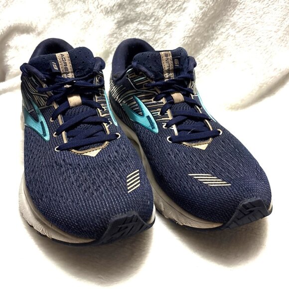 Brooks adrenaline 19 size Women’s Dark Blue - Picture 1 of 6